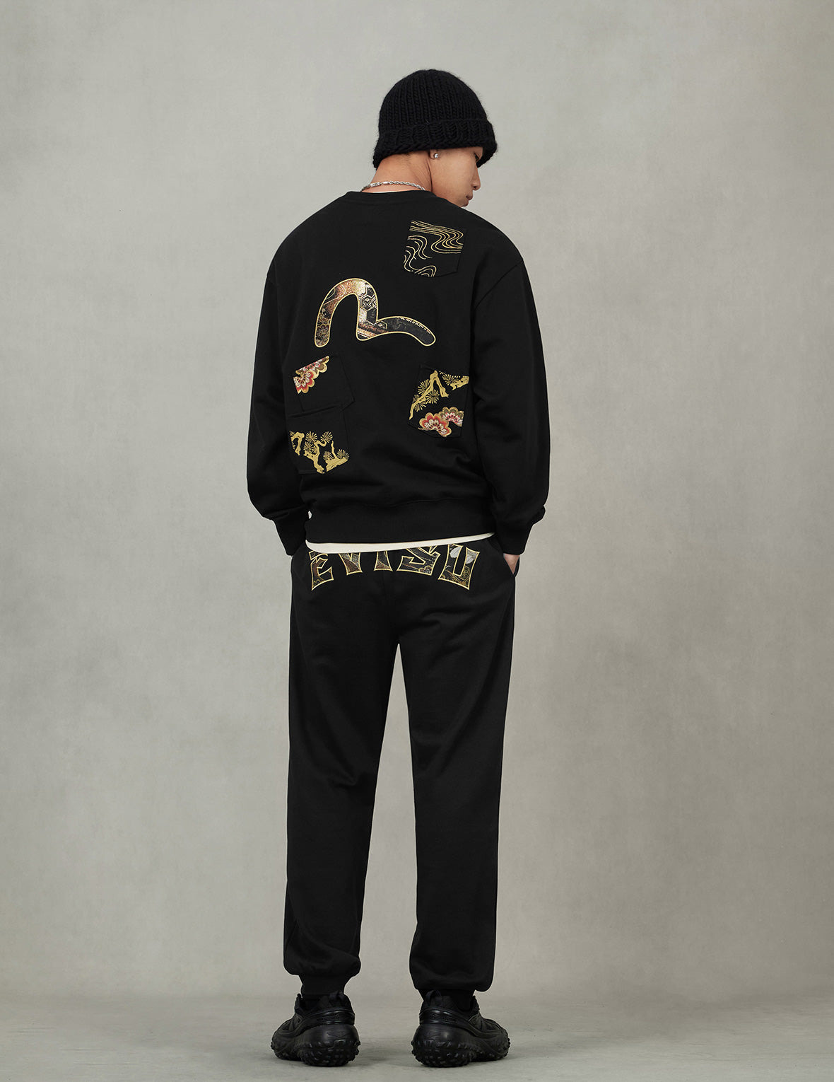 Seagull Brocade Appliqué Relax Fit Sweatshirt - 6