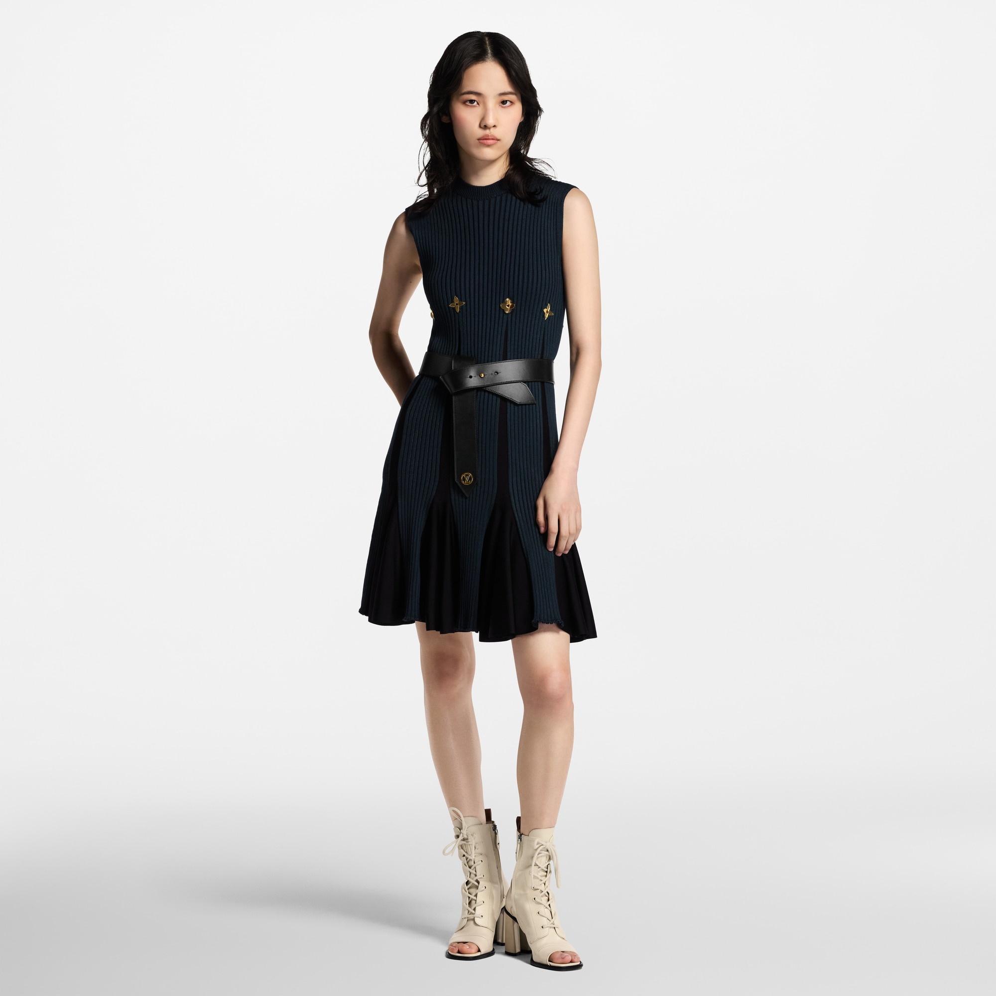 Signature Accent Knit Dress - 6