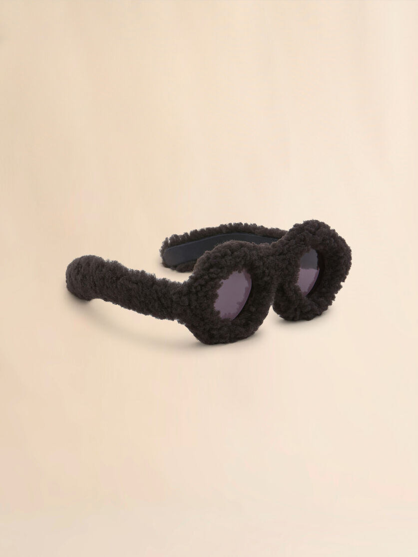 FURRY BLACK JANTU SUNGLASSES - 3