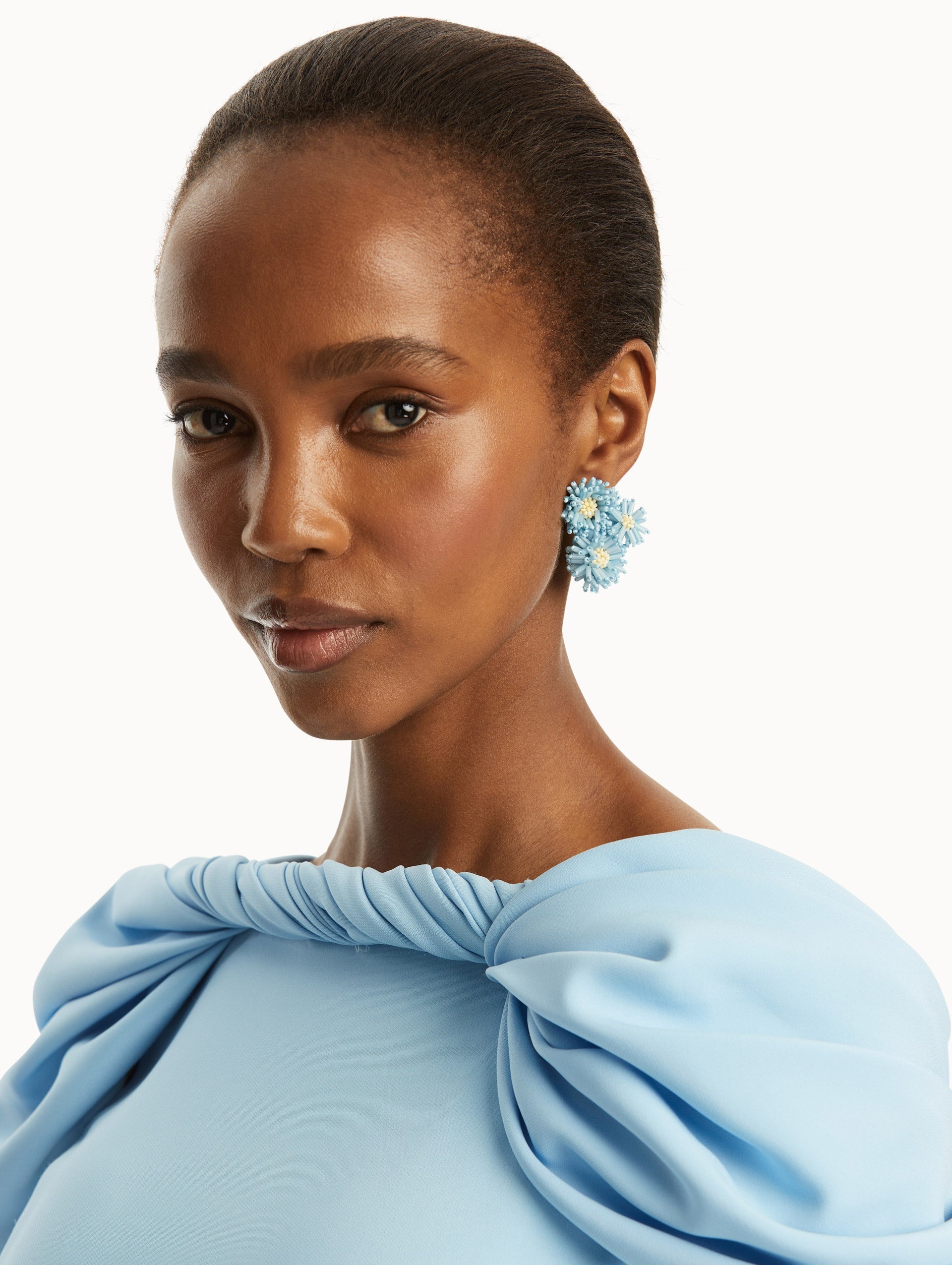 POMPOM FLOWER CLIP-ON EARRINGS - 2