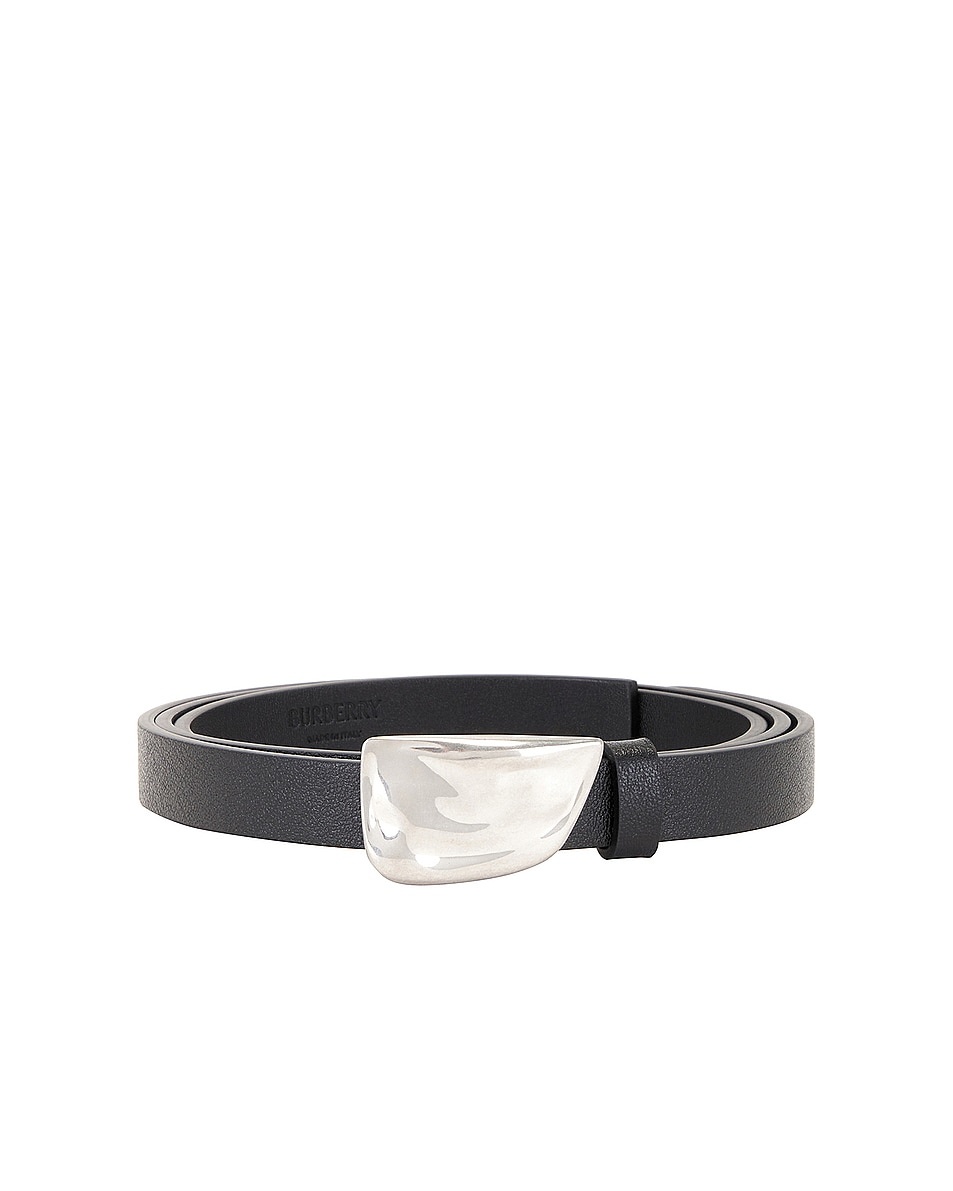 【関税込み】Burberry ブラック Shield ベルト Burberry ベルト - Black | FWRD