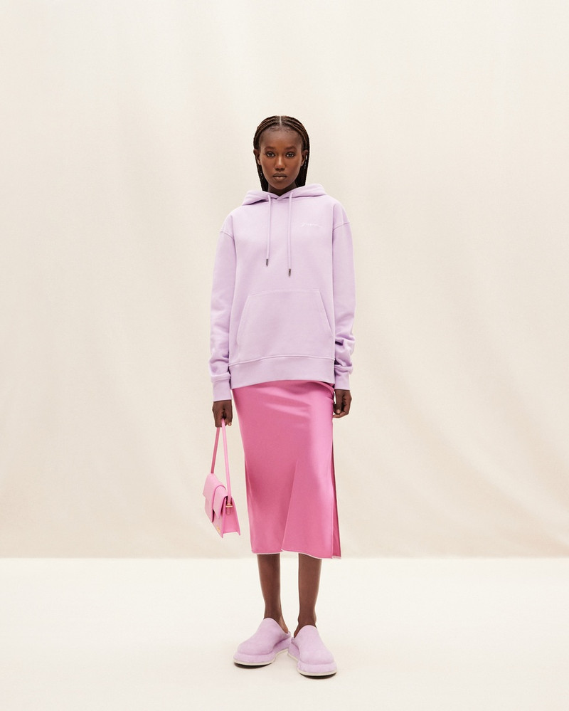 Le sweatshirt brodé 3