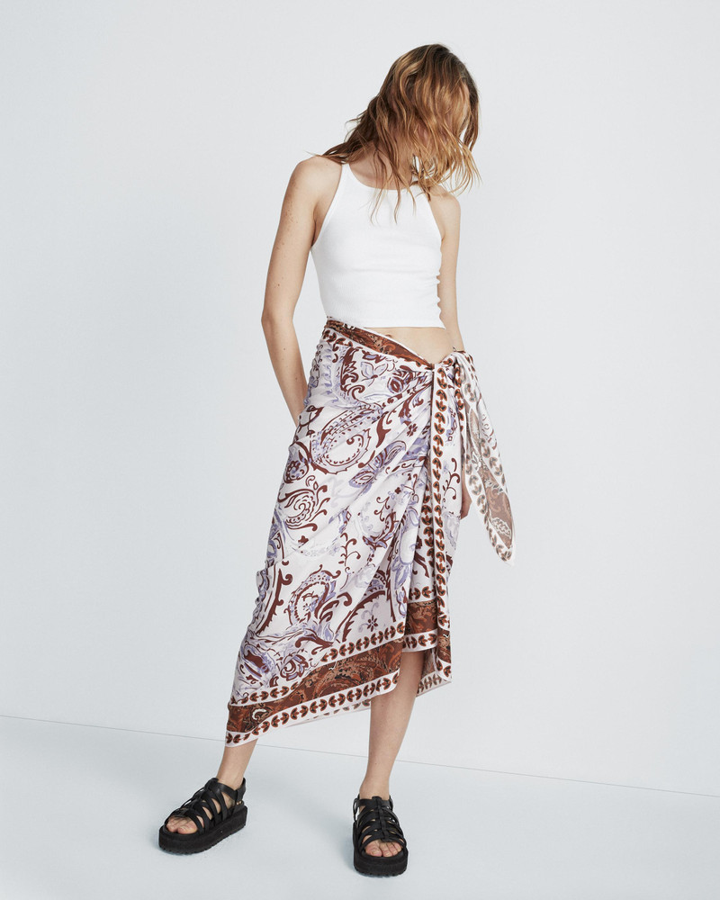 Maya Sarong
Rayon Sarong 1