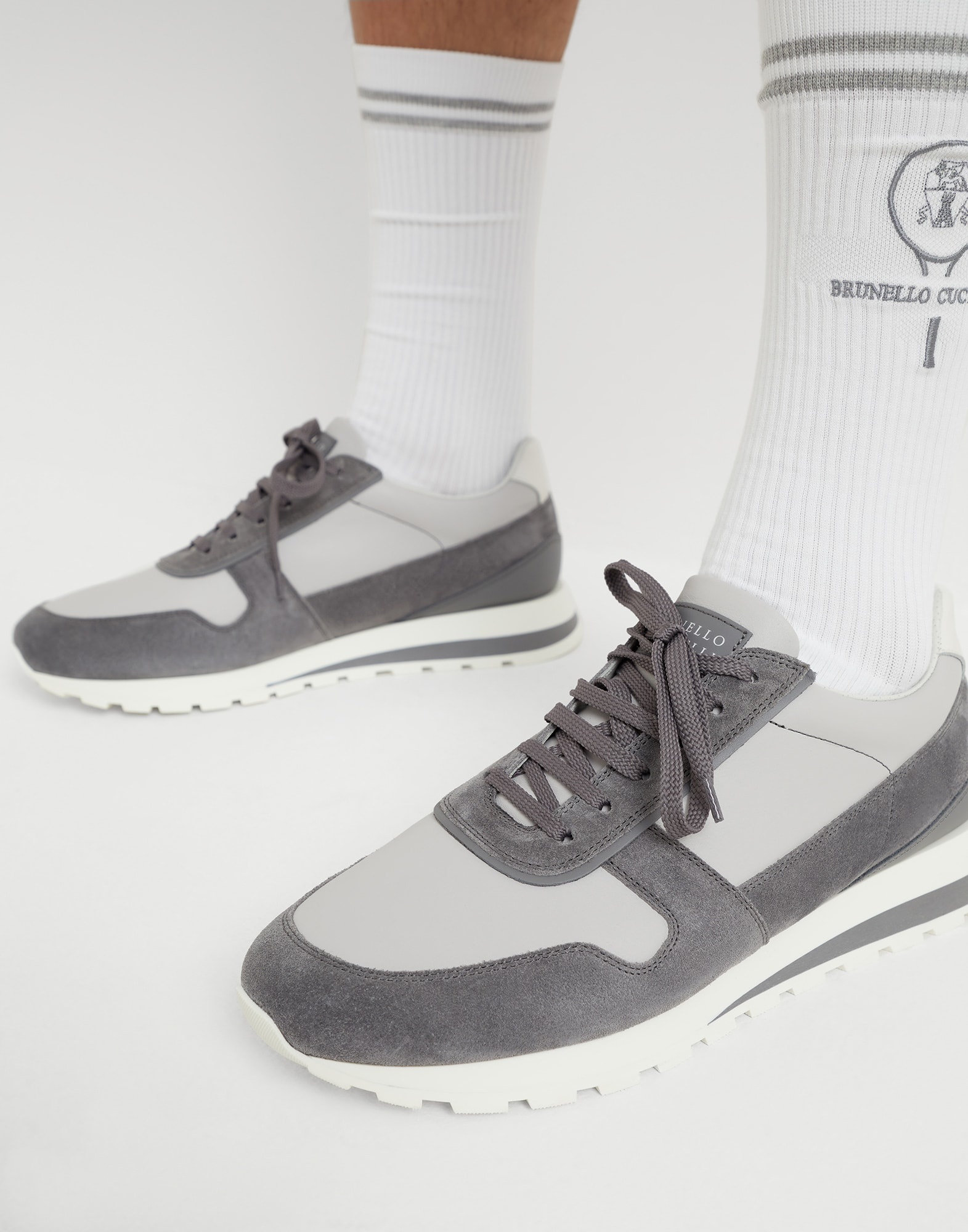 Calfskin and washed suede runners - 4