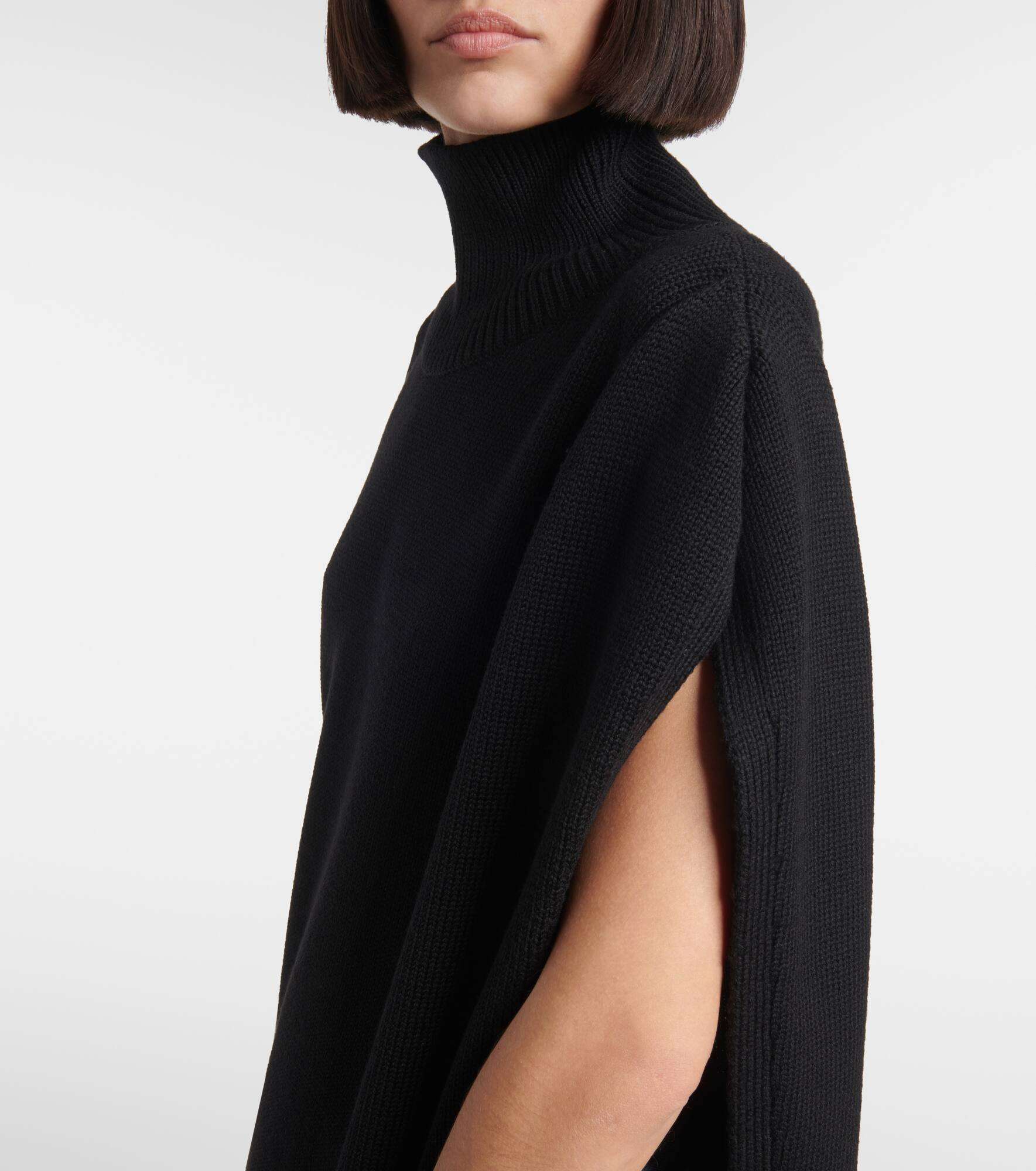 Asymmetric caped turtleneck sweater - 5