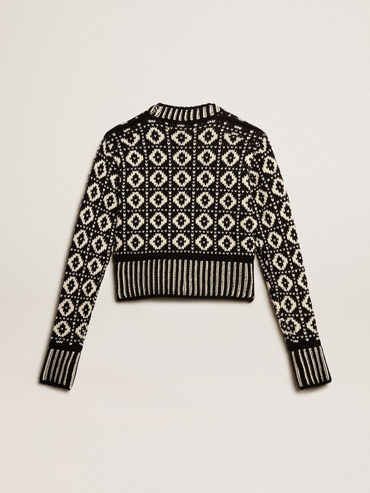 Cropped cardigan with geometric design in vintage white and black - 5