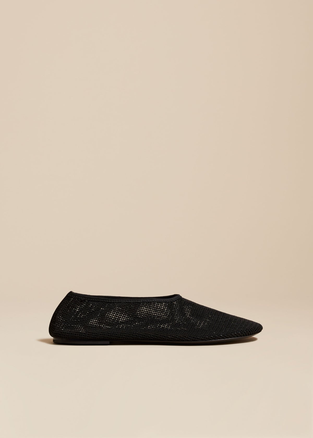 The Maiden Flat in Black - 1