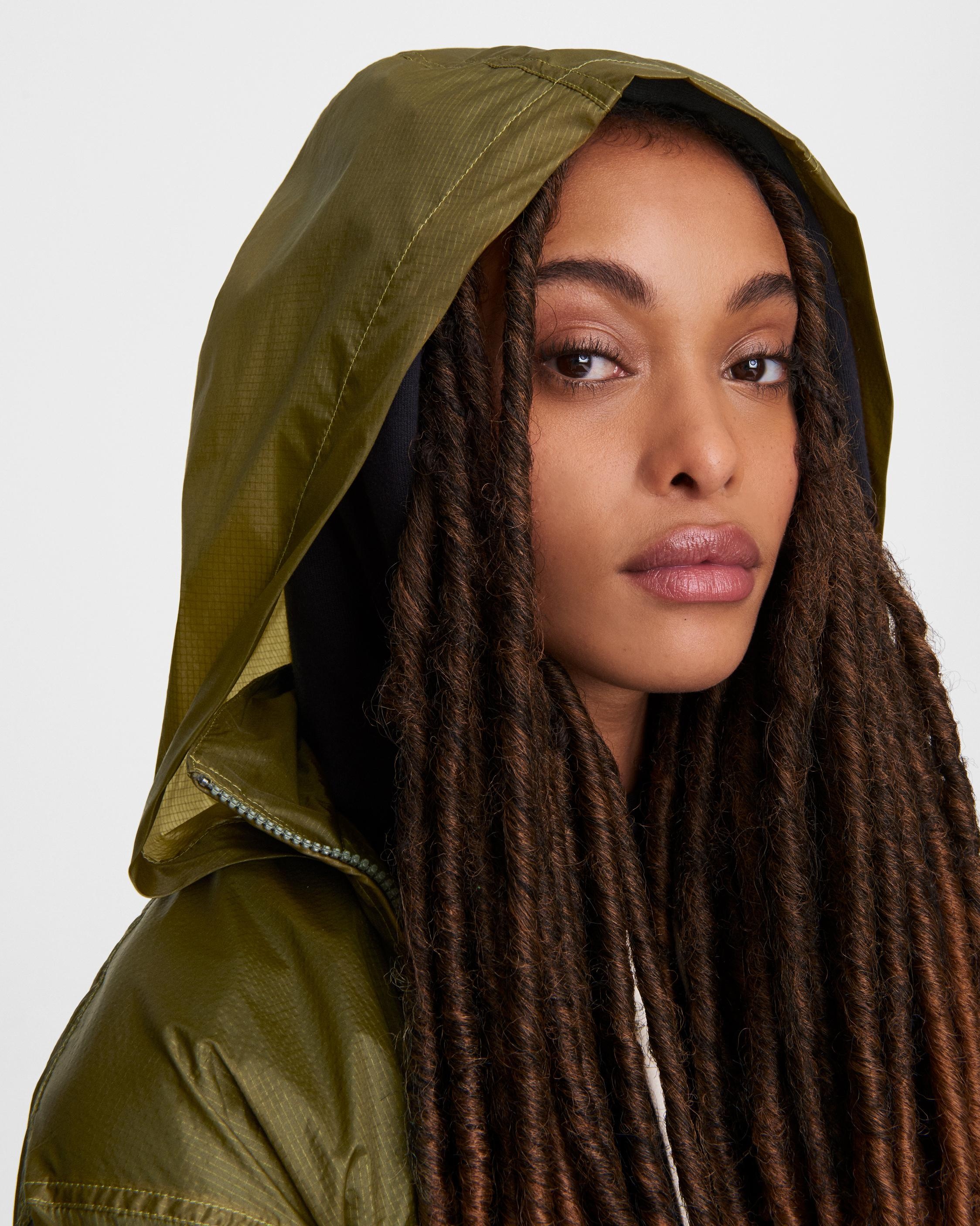 Adison Nylon Raincoat
Oversized Fit Jacket - 6