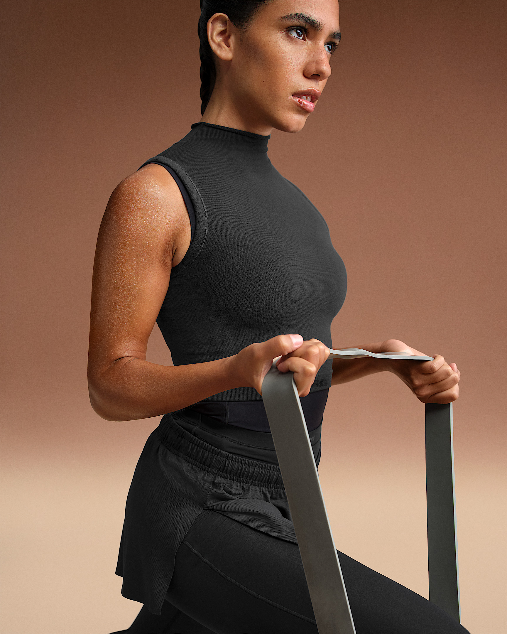 NikeSKIMS Vintage Seamless Women's Mock-Neck Long-Line Bra - 3