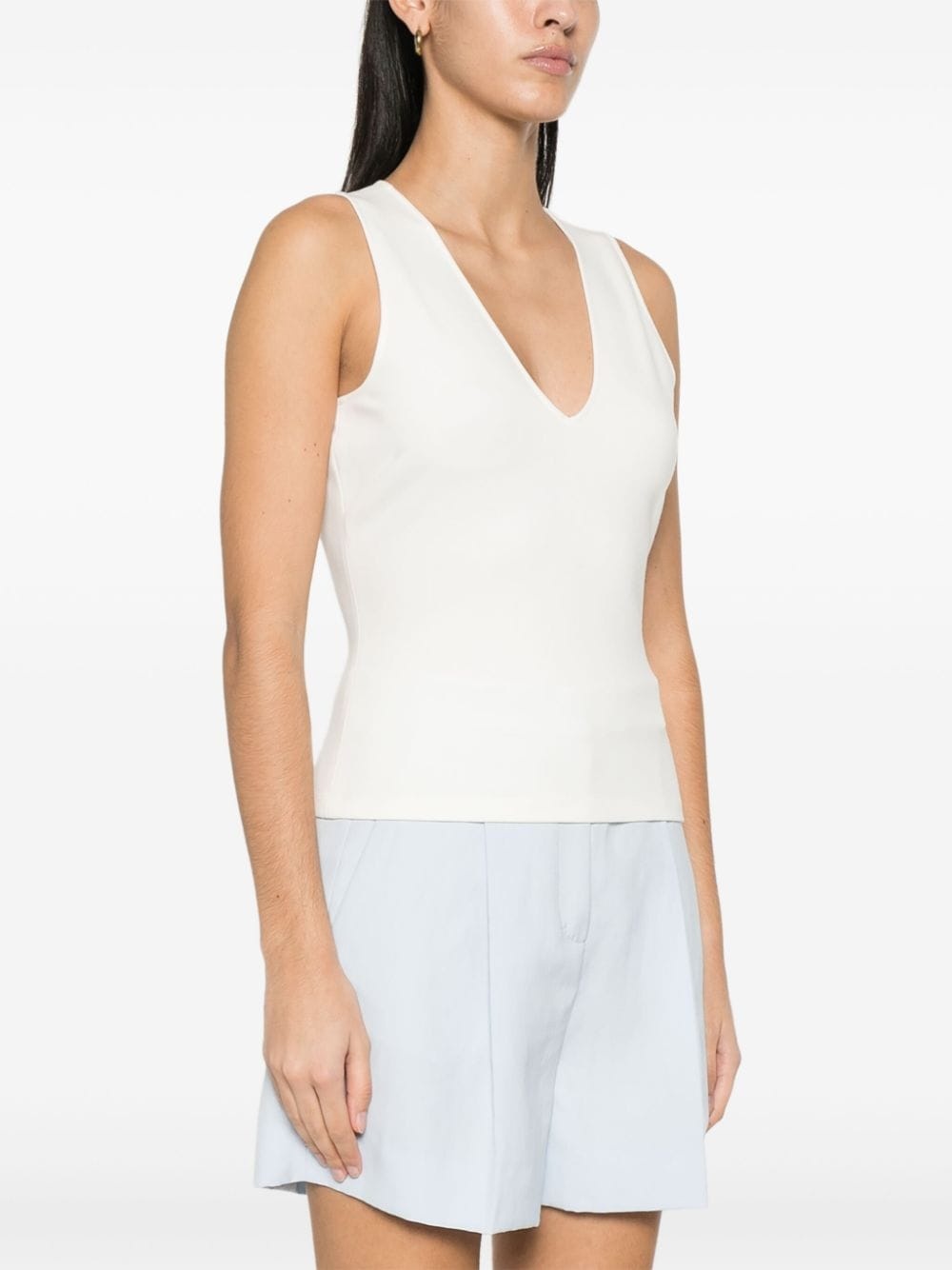 V-neck sleeveless top - 3