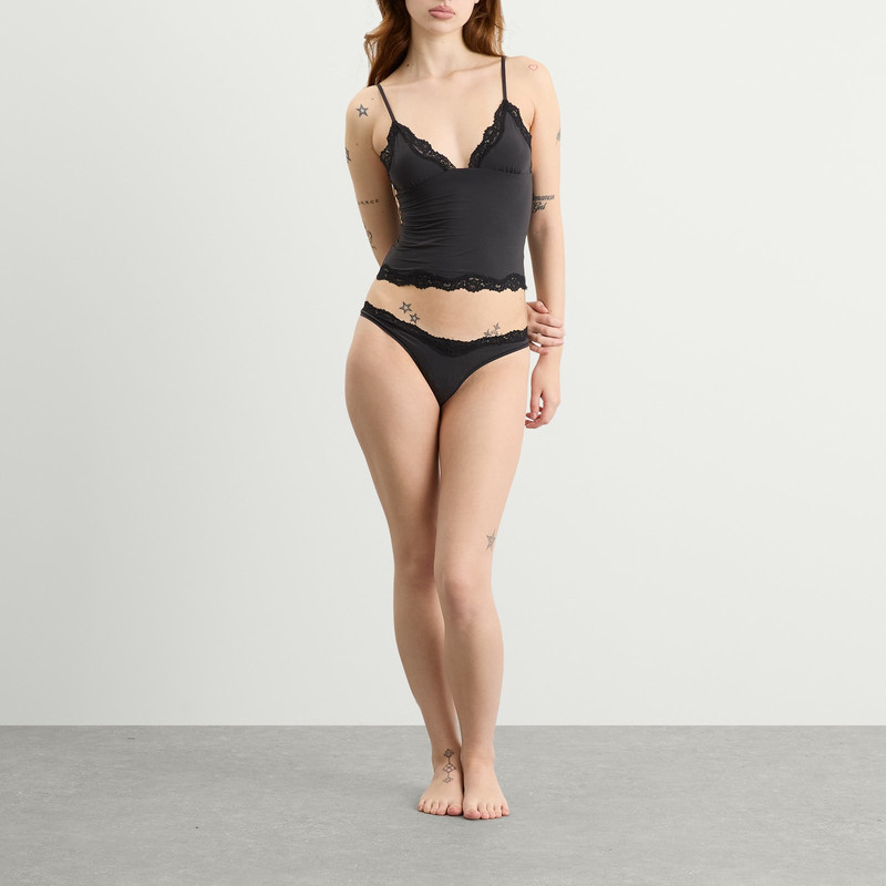 SKIMS SKIMS Fits Everybody Lace Dip Thong outlook
