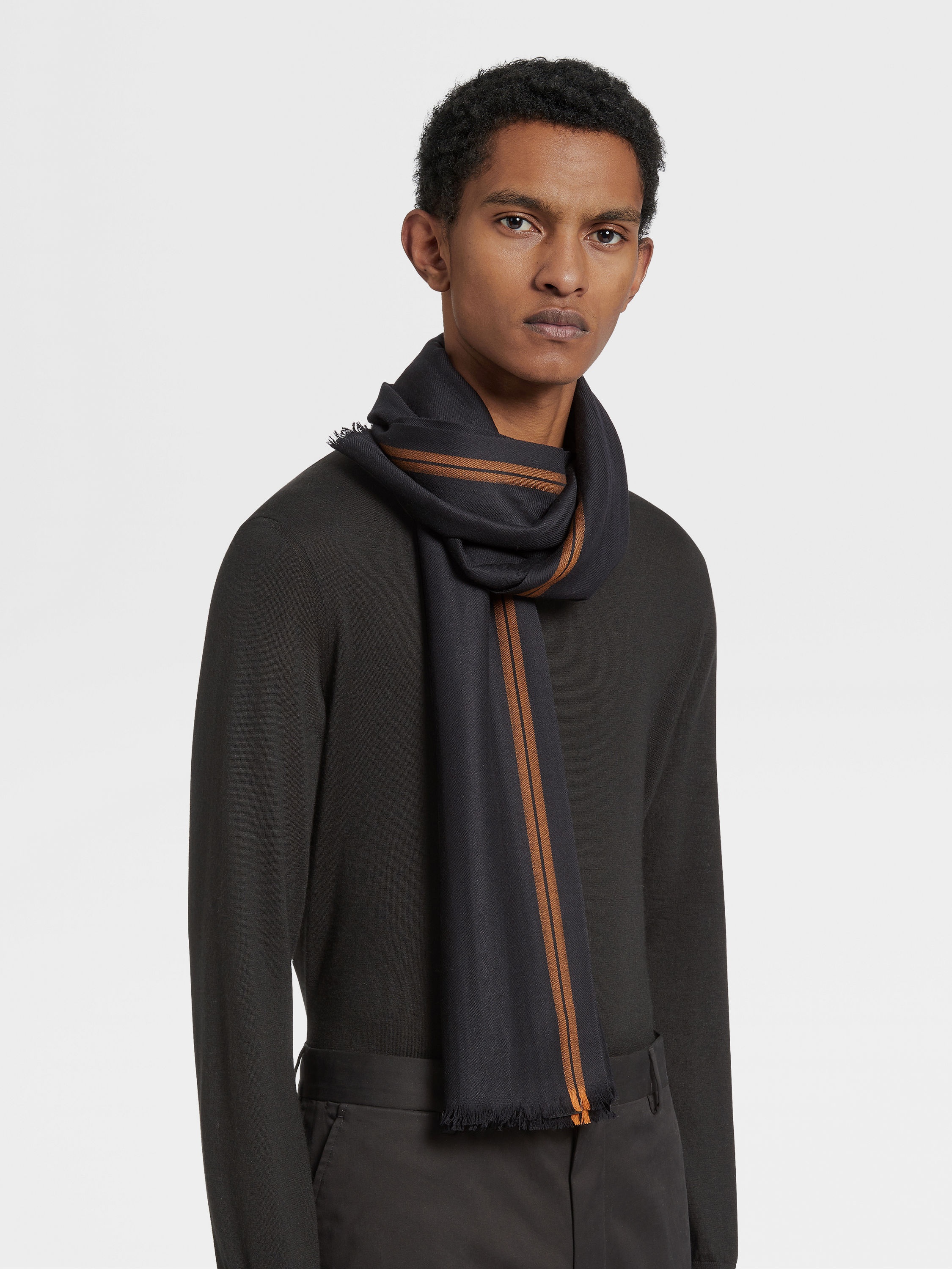 BLACK WOOL AND SILK SCARF - 3