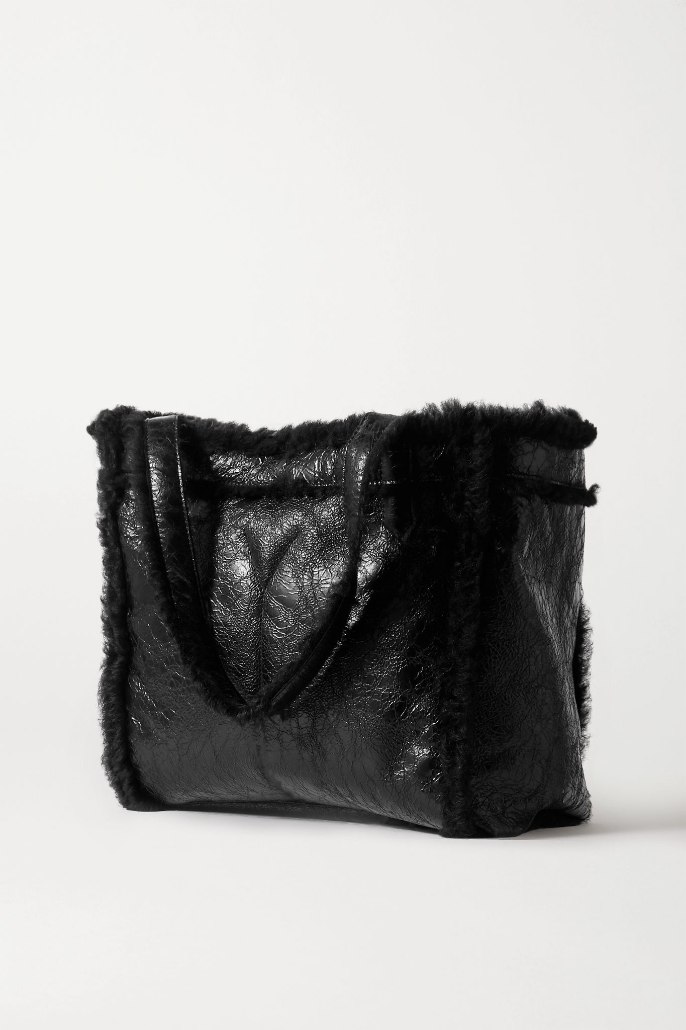 Reversible shearling and crinkled-leather tote - 3