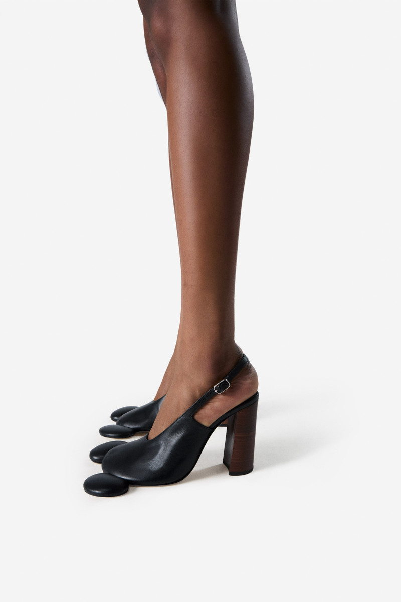 COPERNI Disney X Coperni Mickey Pumps outlook