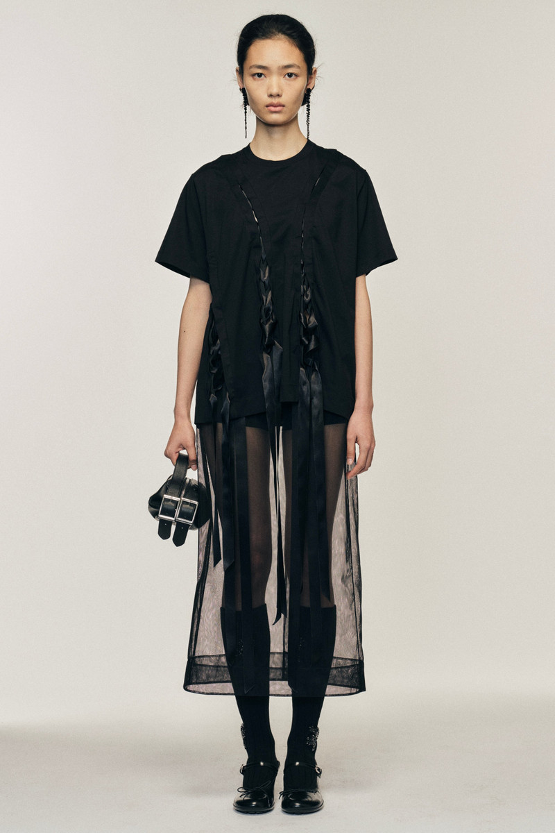 Unraveling Ribbon T-Shirt 1