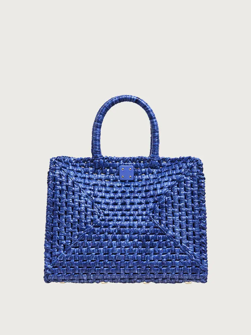 FERRAGAMO STUDIO BOX BAG (M) 3