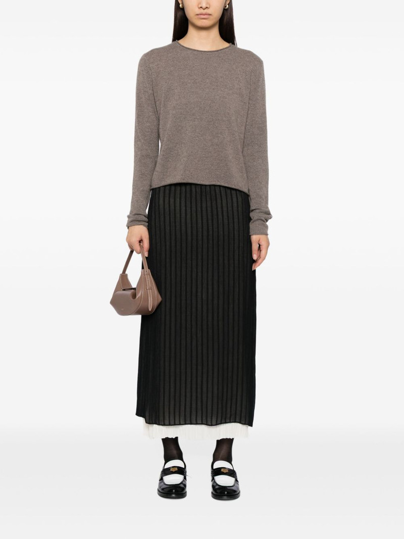 LISA YANG Ida top outlook