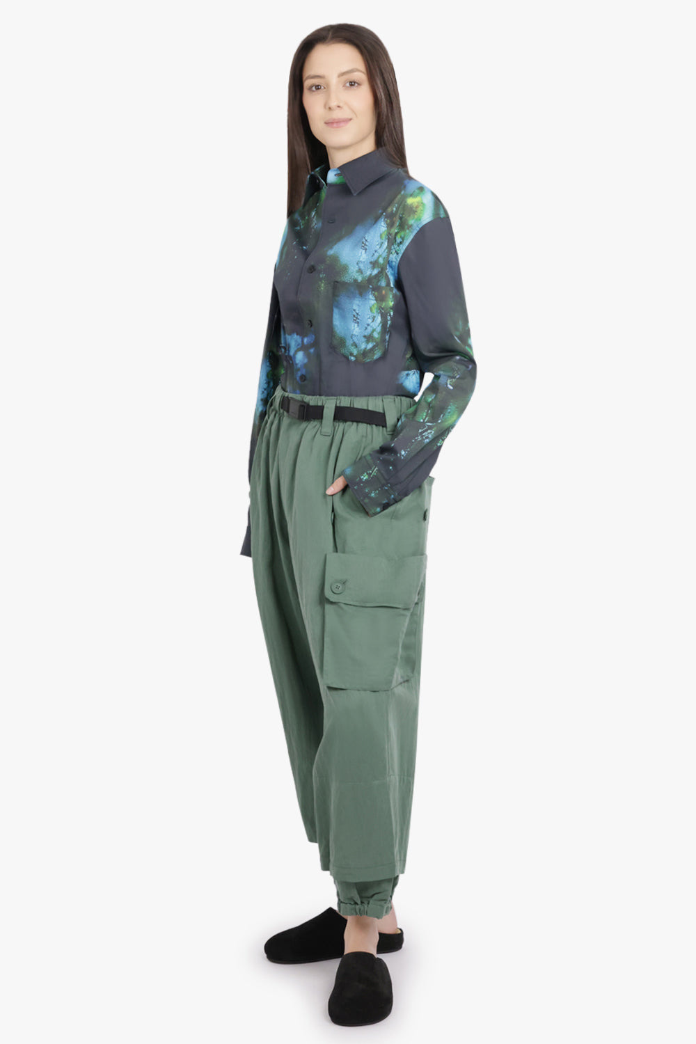 LOOSE FIT CUFFED CARGO PANT WITH OVERSIZED POCKETS | GREEN - 2