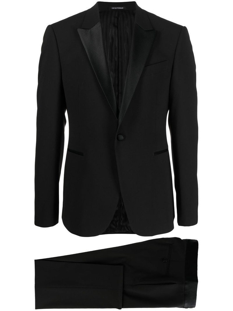 single-breasted suit 1