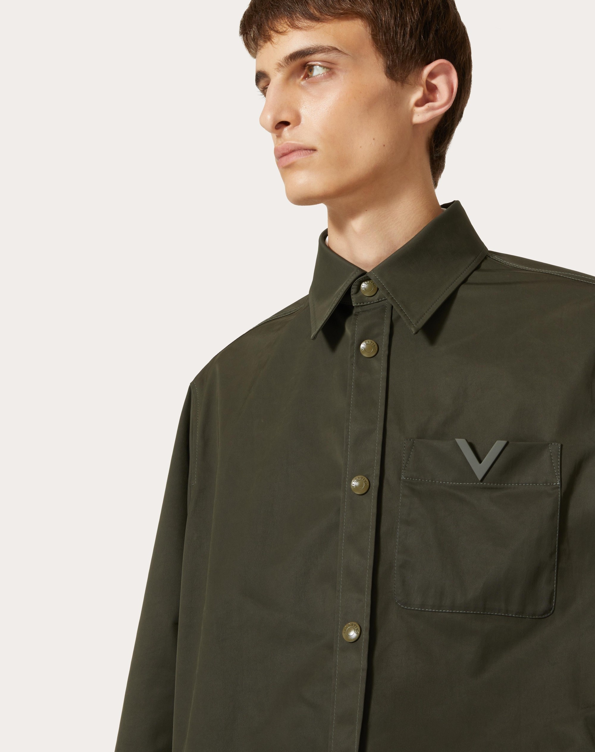 NYLON SHIRT JACKET WITH RUBBERIZED V DETAIL - 5