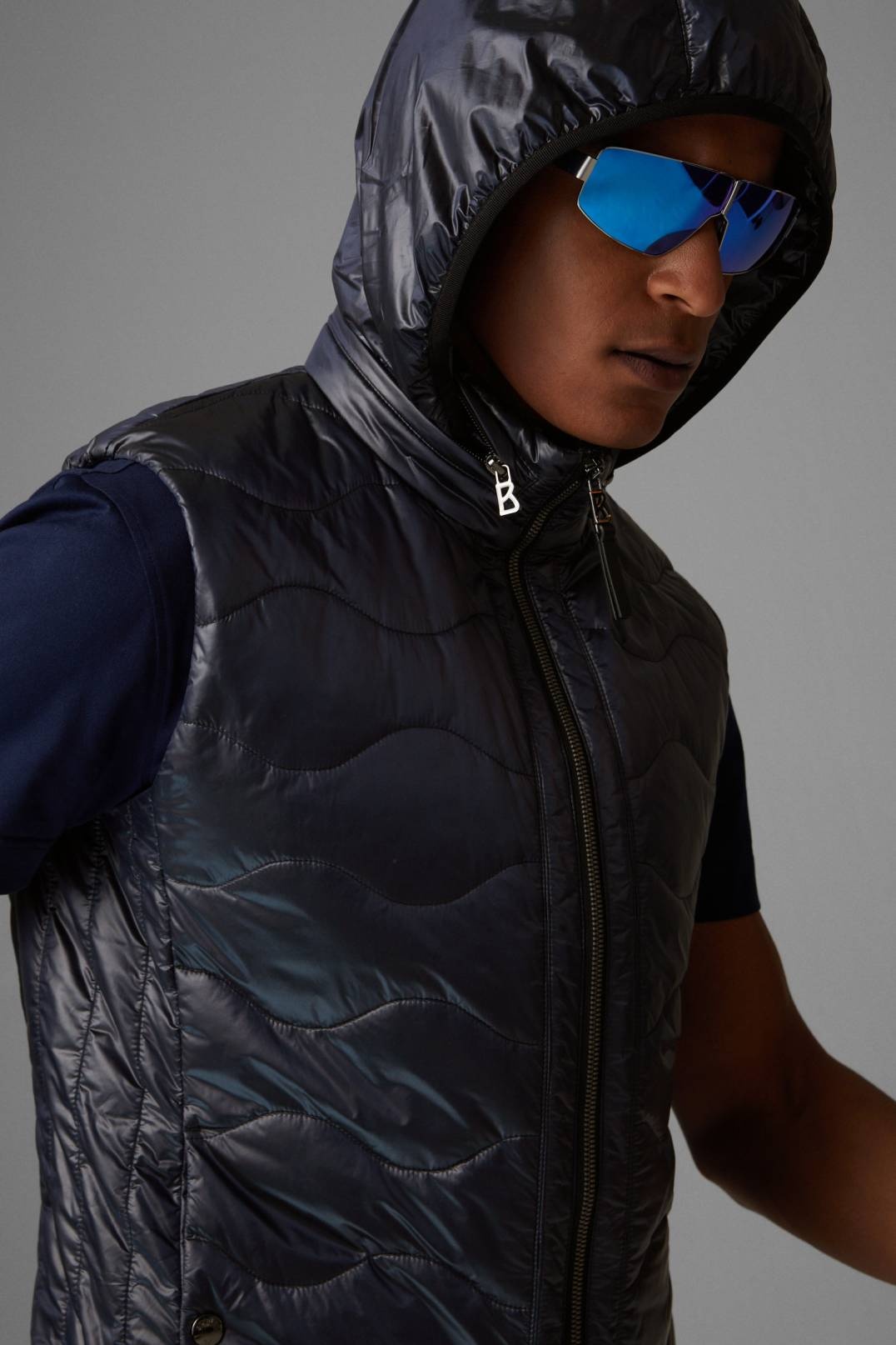 WILTON QUILTED WAISTCOAT IN NAVY BLUE - 4