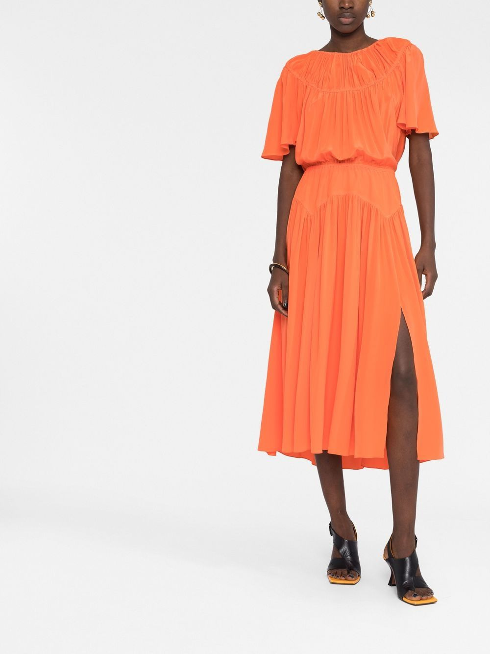 gathered-detailing silk midi dress - 2