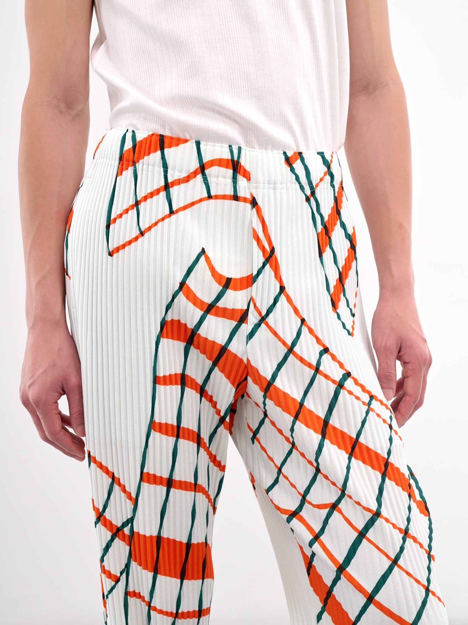 Windswept Plaid Pleated Trousers - 5