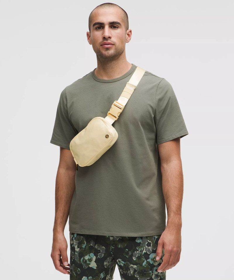 Everywhere Belt Bag 1L 6