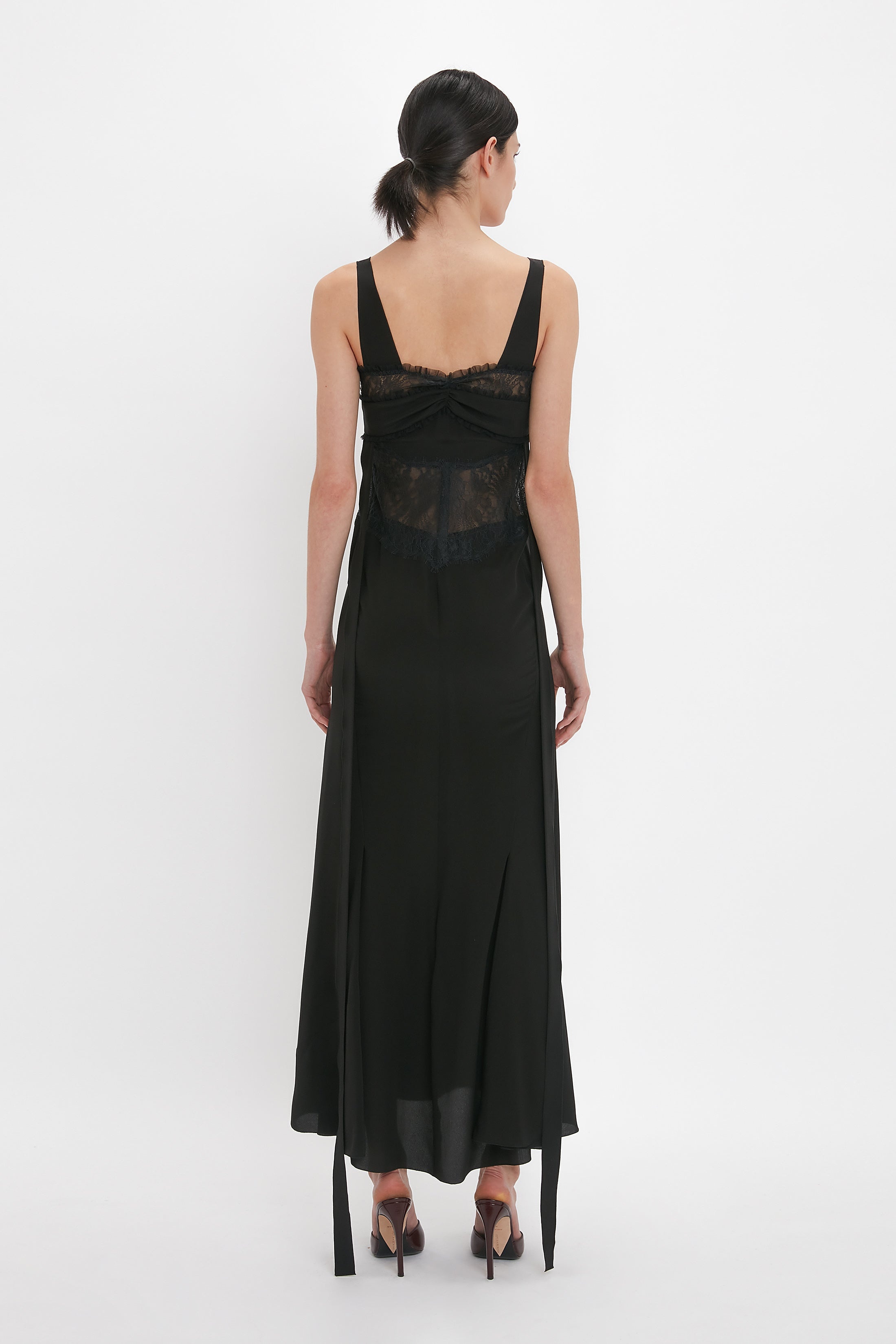 Ruffle Detail Midi Dress In Black - 4