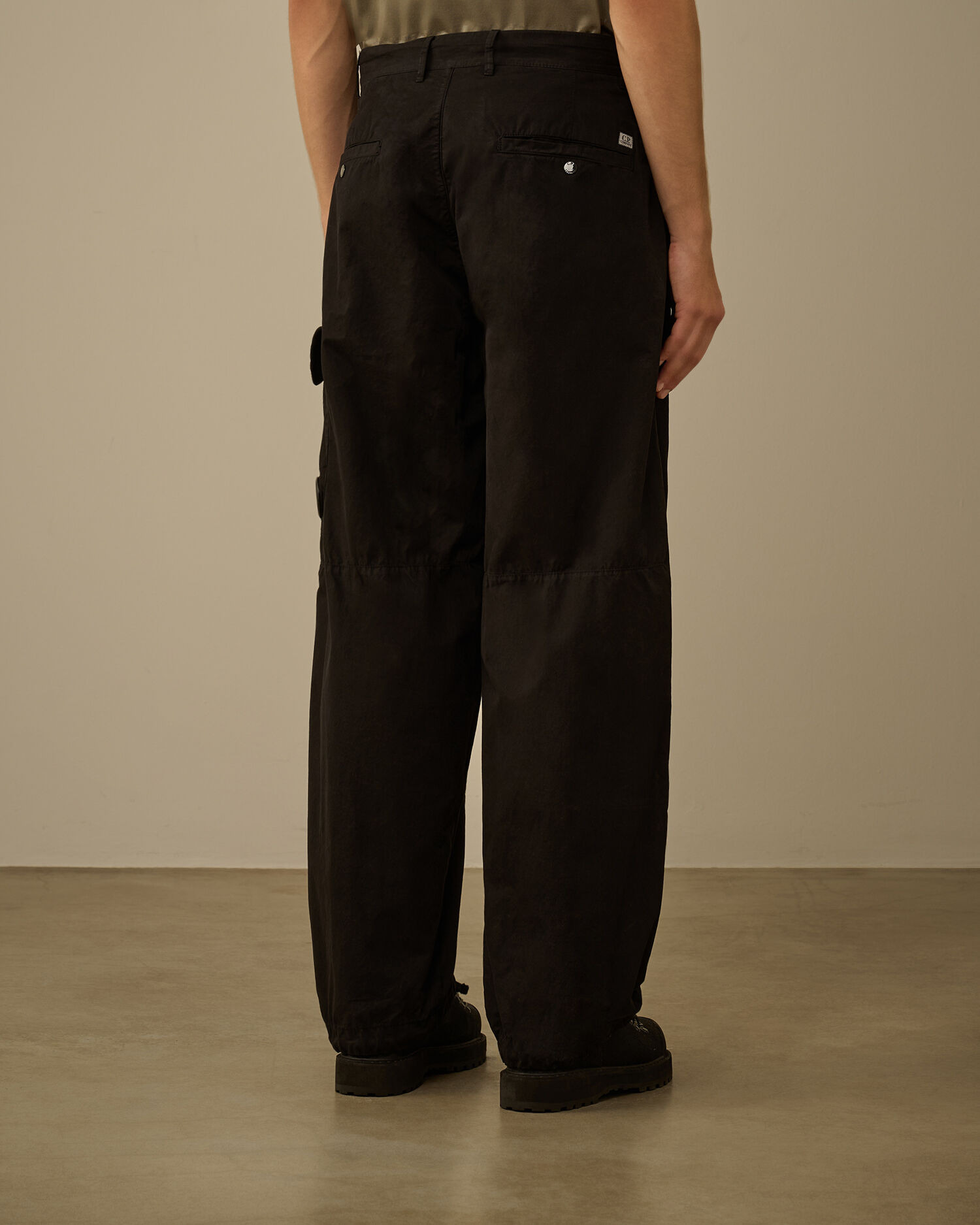 Microreps Boxy Cargo Pants - 4
