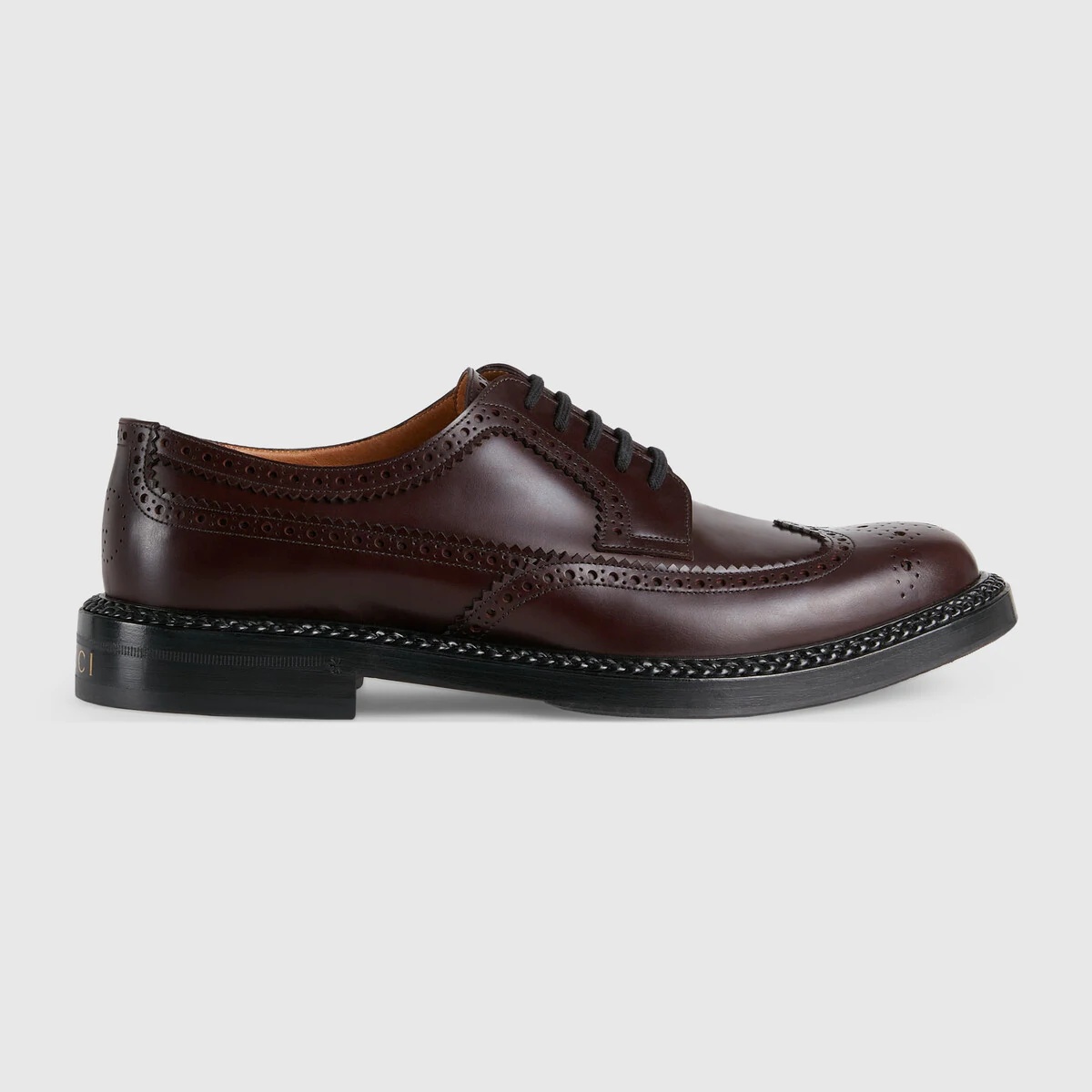 Men's lace-up shoe with brogue details - 1