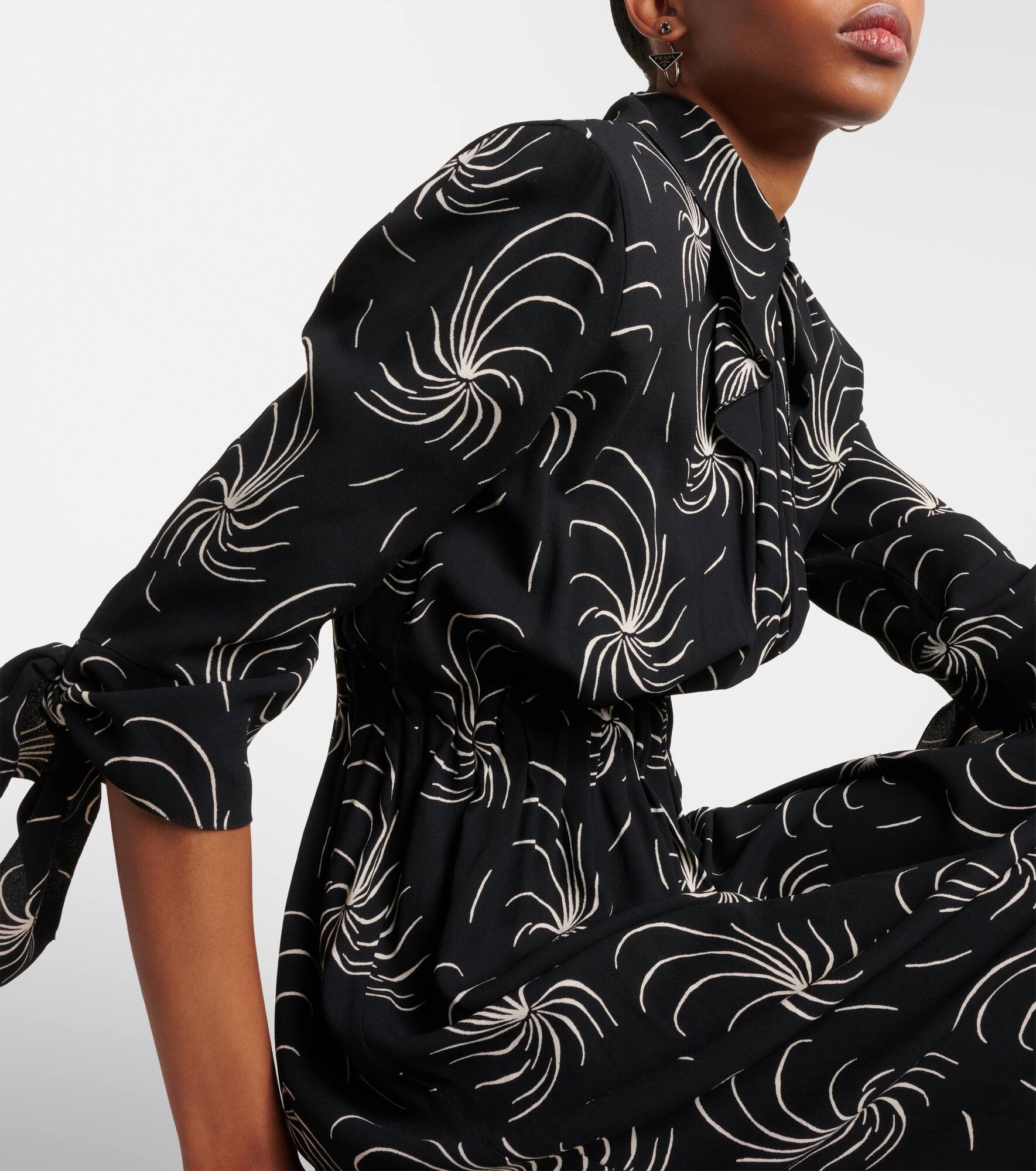 Printed ruched shirt dress - 4