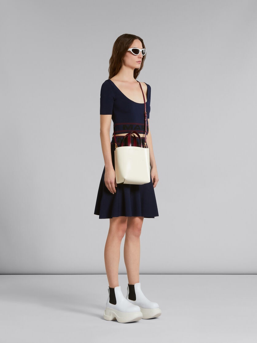 BLUE SCOOP-NECK TOP WITH LOGO HEM - 5