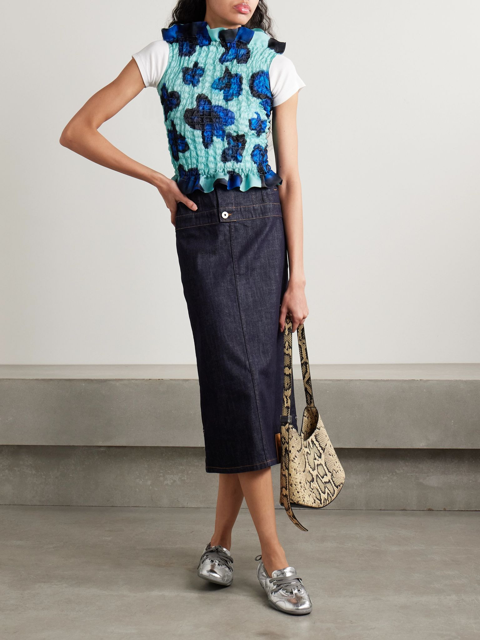 Ruffled shirred floral-print silk-satin top Teal - 2