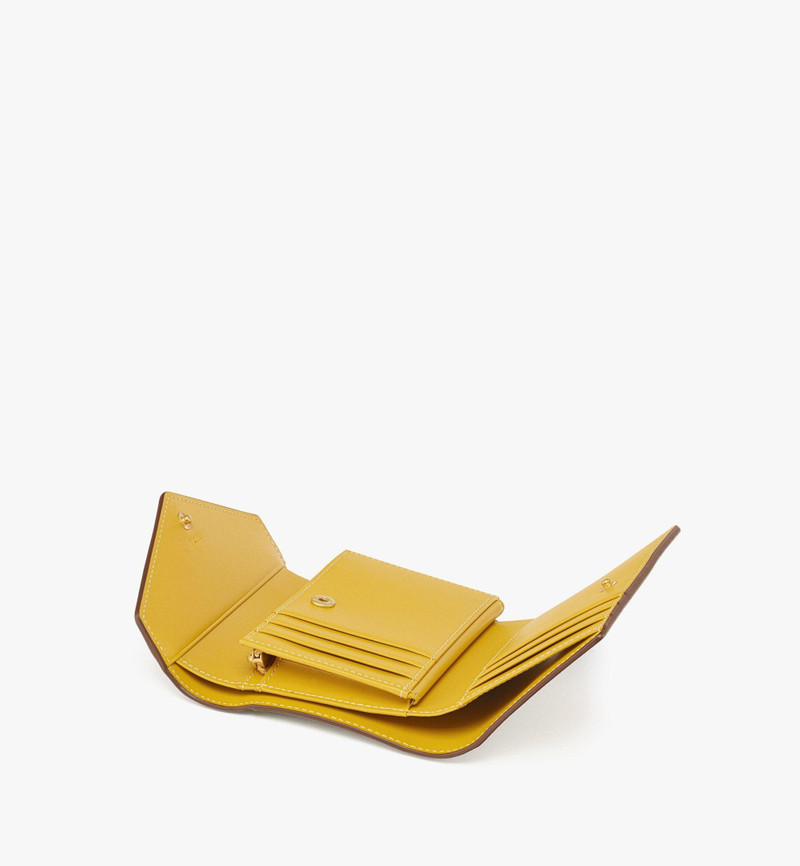 MCM Himmel Trifold Wallet in Lauretos outlook