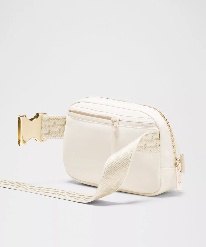 Everywhere Belt Bag 1L *L Monogram Metallic 4