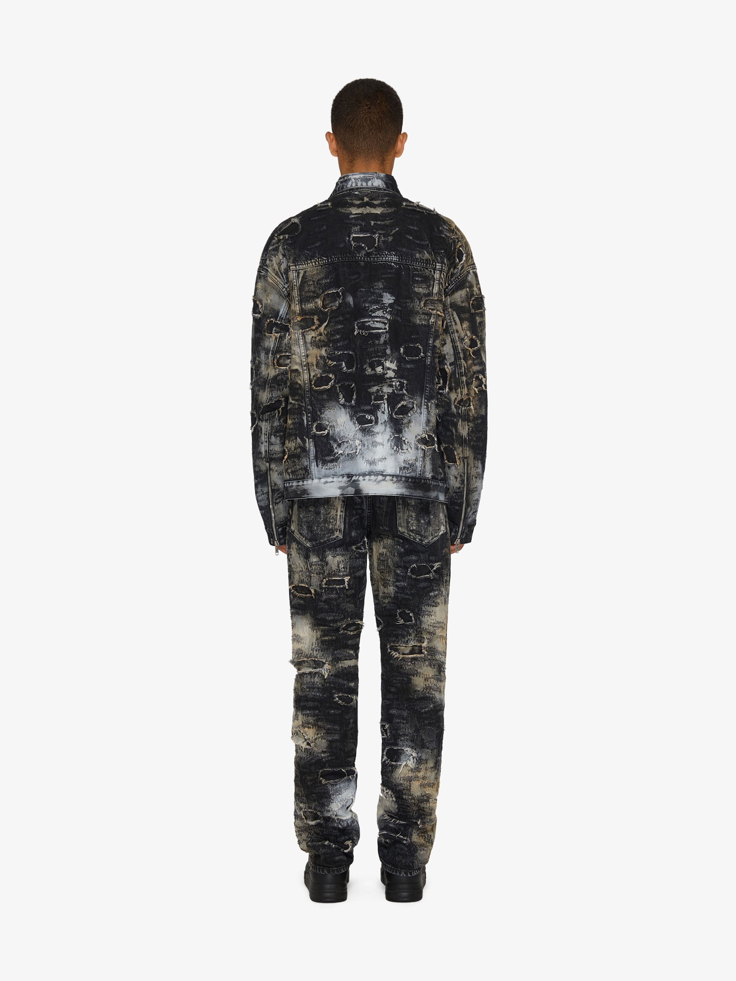 STRAIGHT FIT JEANS IN RIP AND REPAIR DENIM - 4
