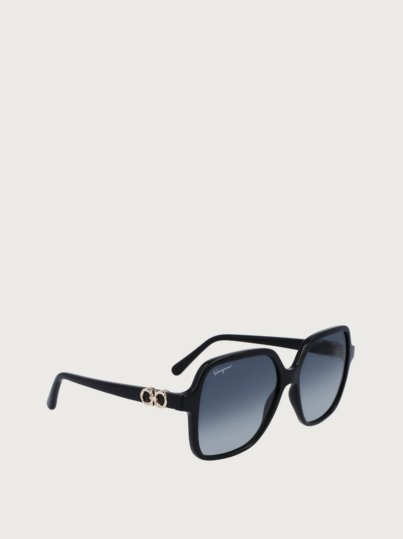 FERRAGAMO Sunglasses outlook