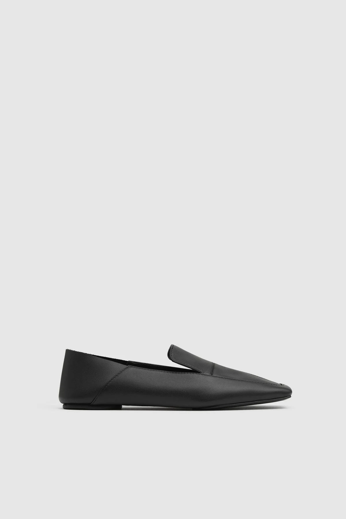 Minimal Flat Loafer - Black - 1