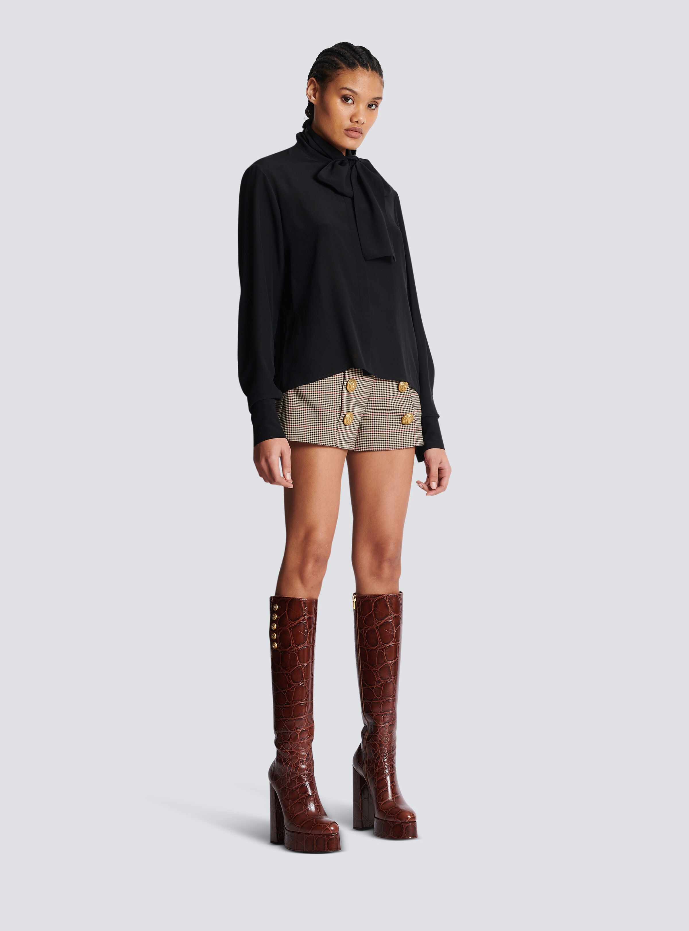 Crepe shirt with bow collar - 3