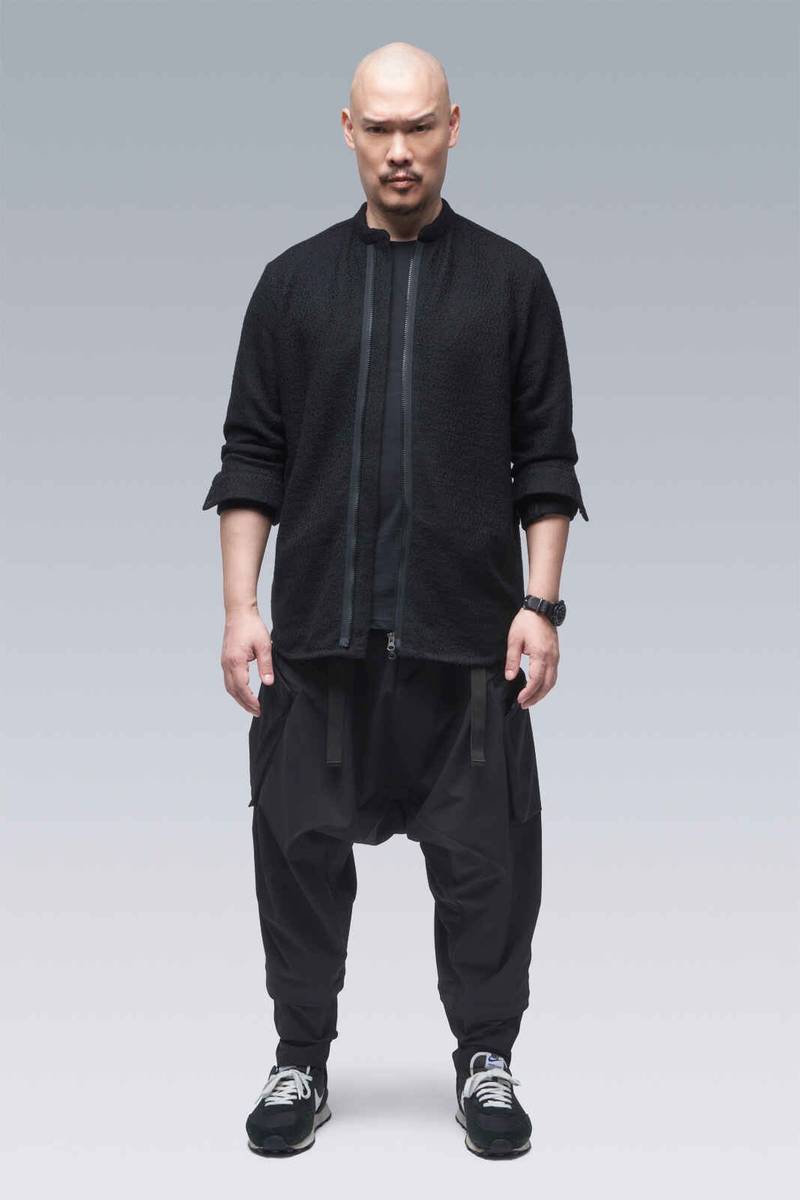 LA8-AK Black 7