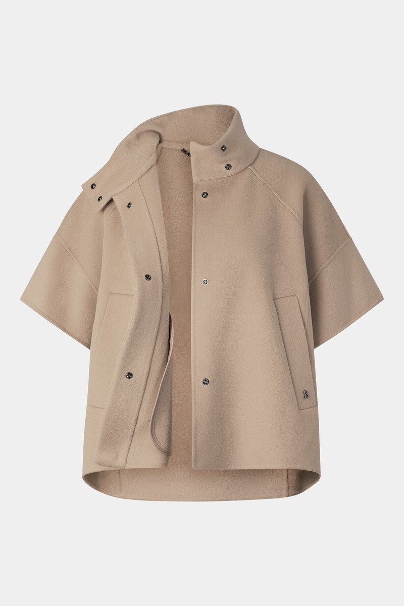 Venice wool vest in Camel 7
