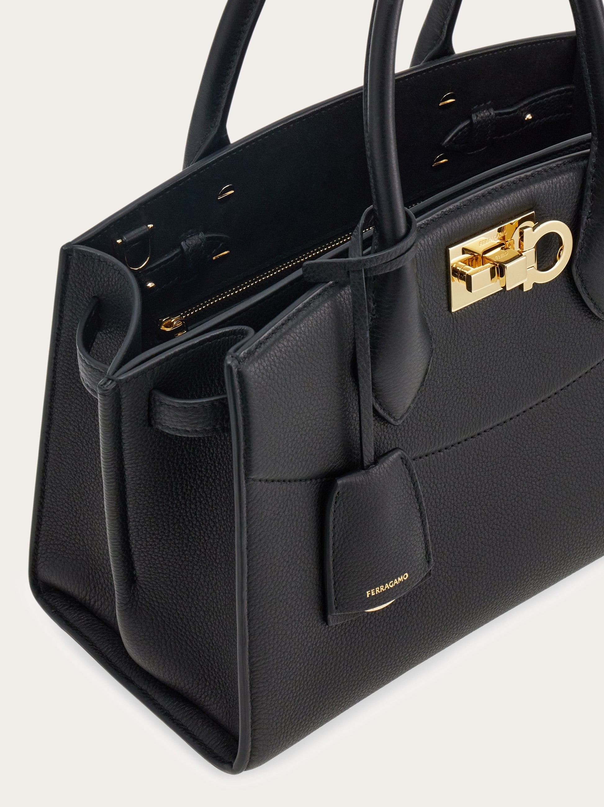 New Ferragamo Studio soft bag (M) - 8