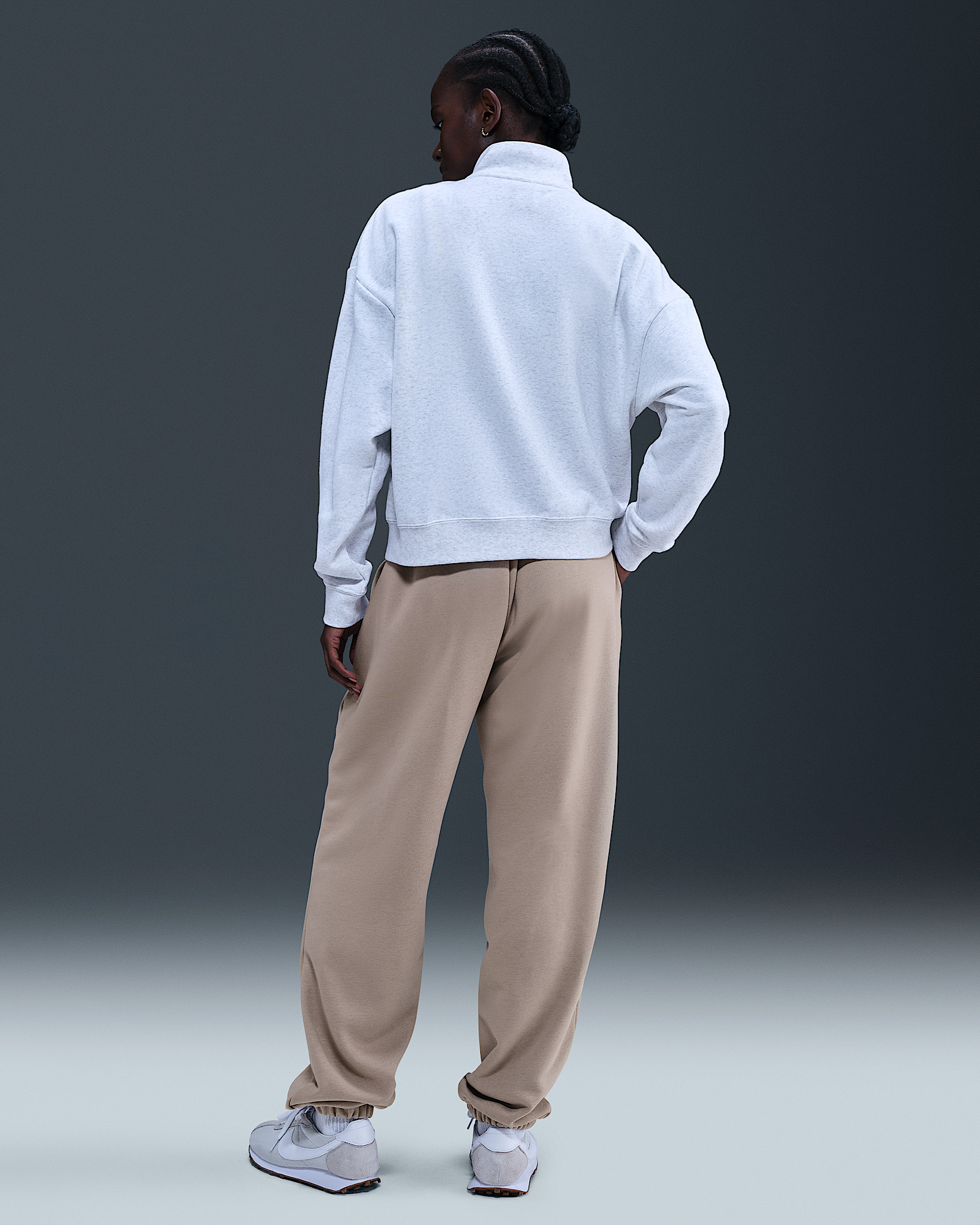 Nike Sportswear Club Fleece Women's Mid-Rise Oversized Sweatpants - 4