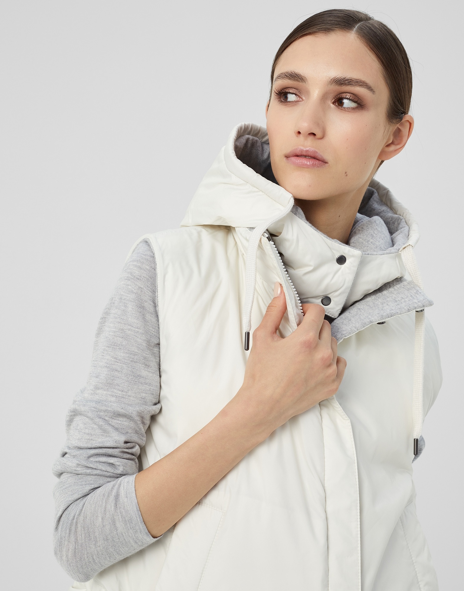Cashmere knit reversible down vest with hood and shiny trim - 3