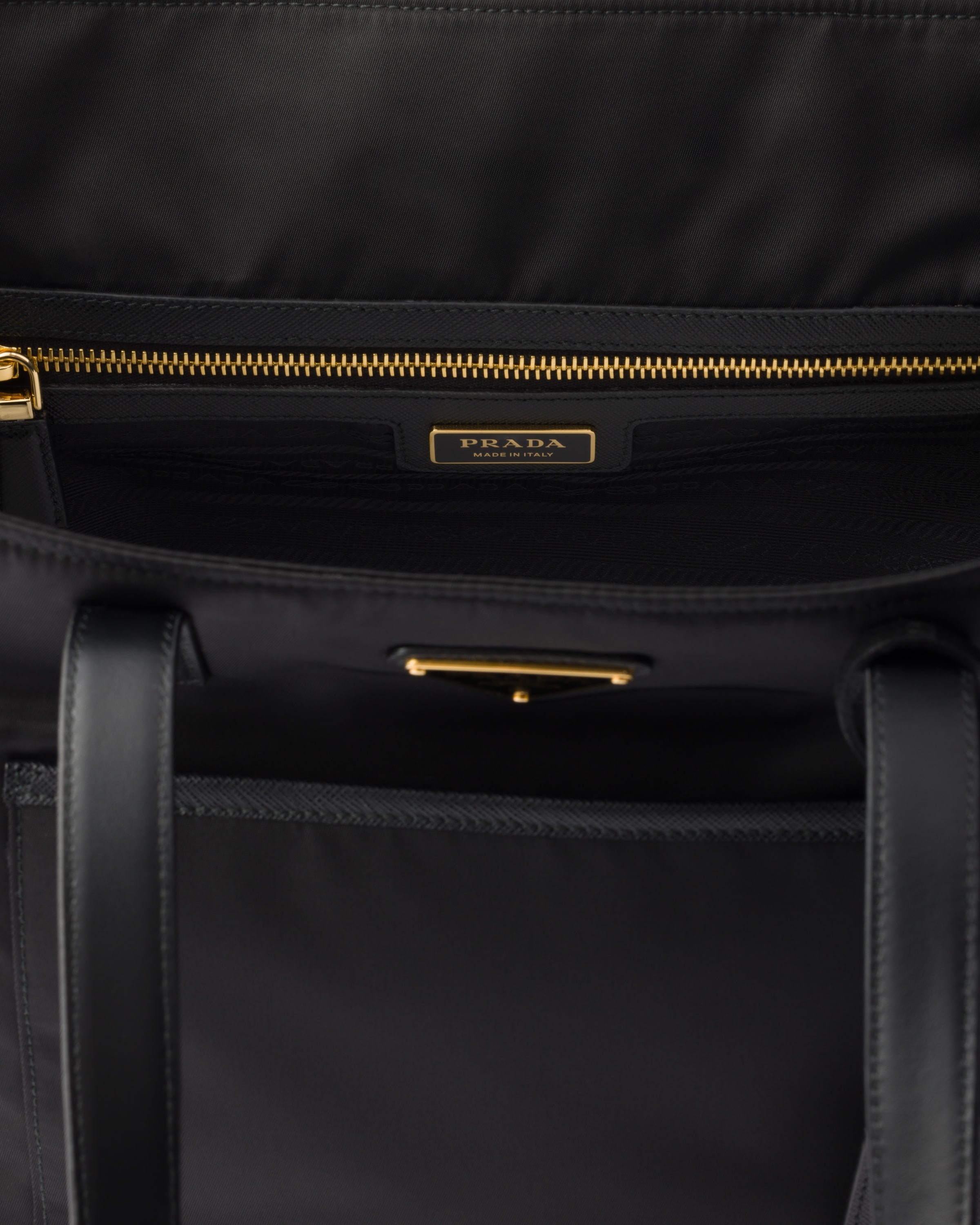 Prada Re-Edition 1978 medium Re-Nylon and Saffiano leather tote bag - 4