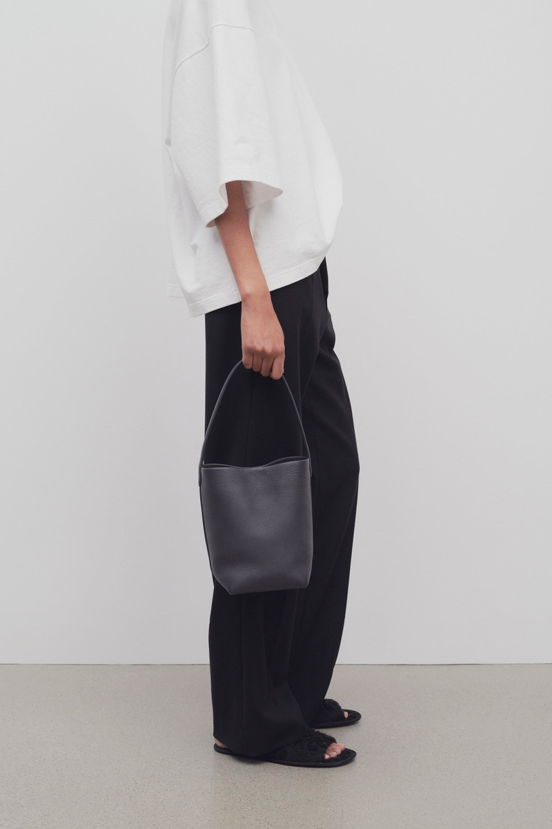 Small N/S Park Tote Bag in Leather 4
