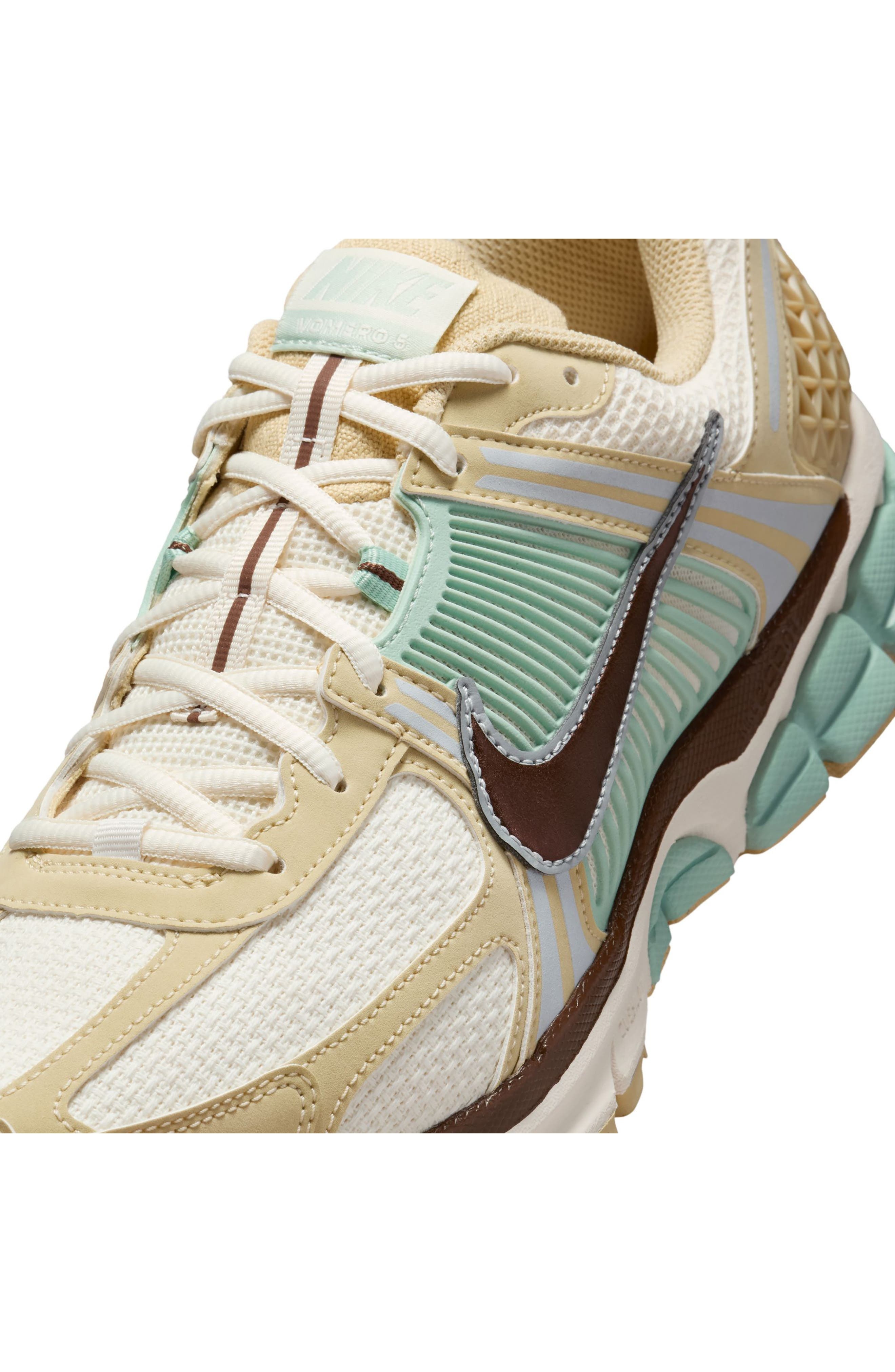 Nike Zoom Vomero 5 SE SP Sneaker in Team Gold/Ivory/Seafoam at Nordstrom - 8