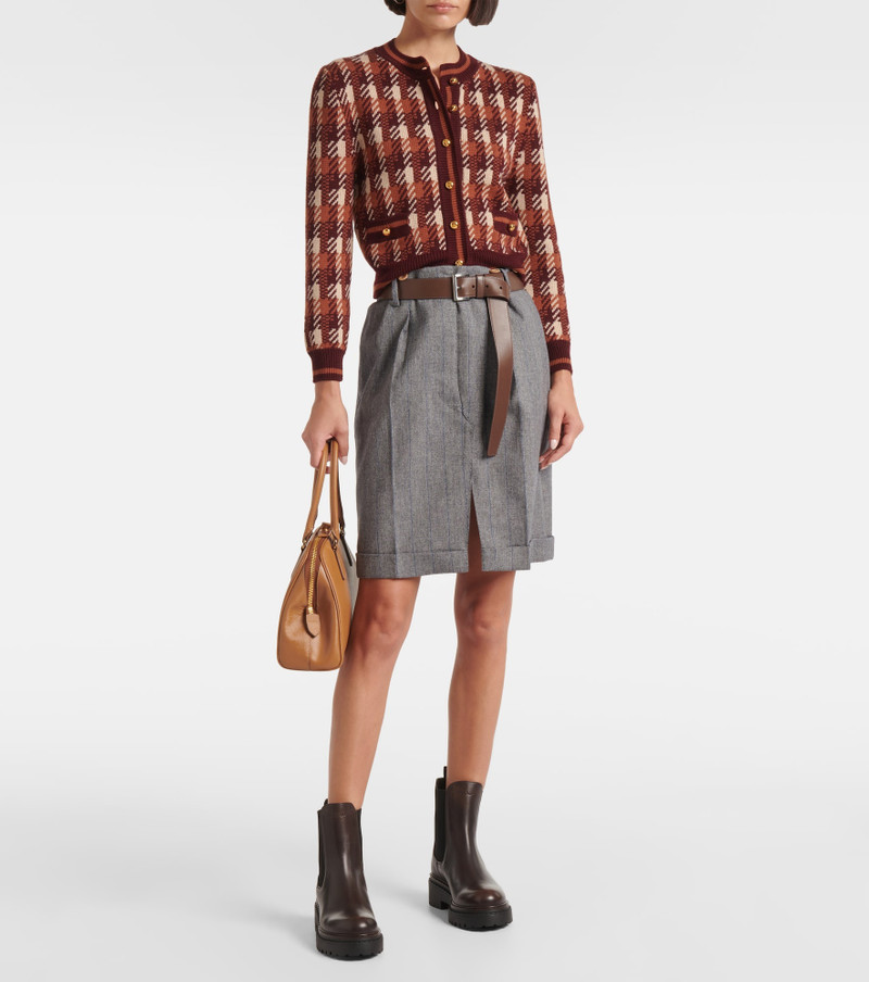 Prada Leather Chelsea boots outlook