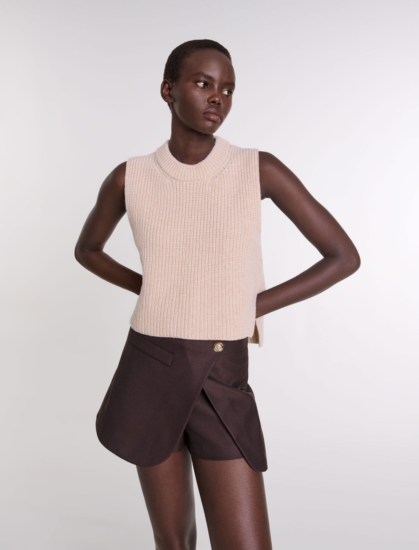 Sleeveless wool jumper - 7